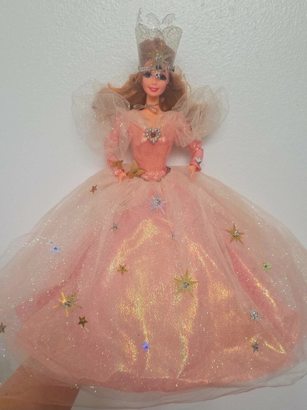 Vintage 1995 Barbie Glinda Good Witch Wizard of oz